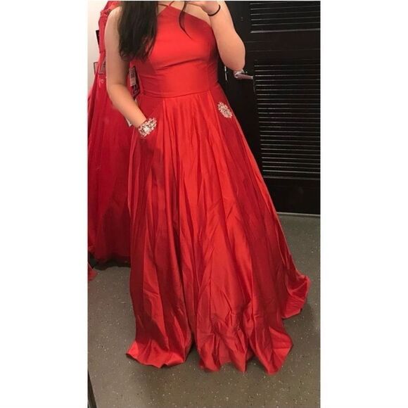 Blondie Nites Red Satin Halter & Gem Pockets Prom Evening Dress Gown Sz 11 - Picture 8 of 8